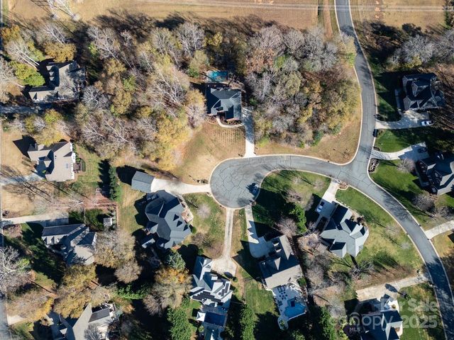 3048 Patrick Place Circle 10, Clover, SC 29710