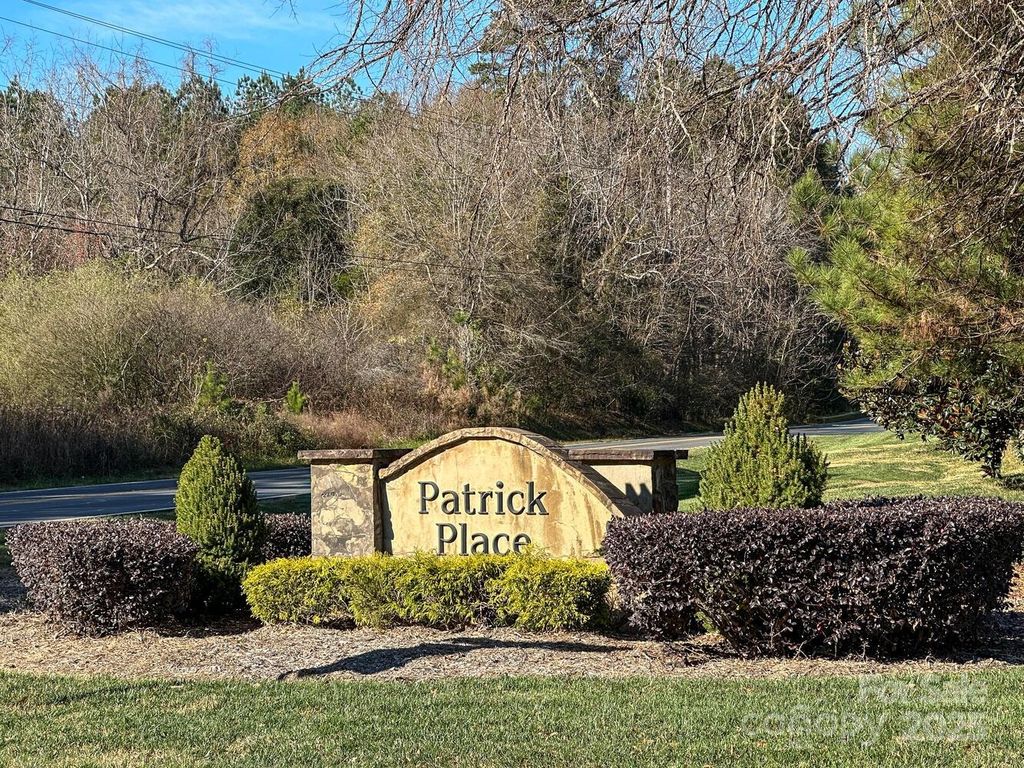3048 Patrick Place Circle 10, Clover, SC 29710