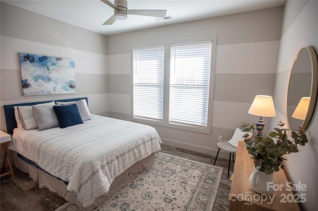 37 S Edgewood Road, Asheville, NC 28803