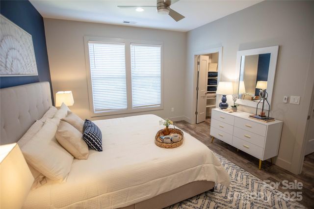 37 S Edgewood Road, Asheville, NC 28803