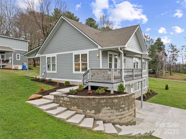 37 S Edgewood Road, Asheville, NC 28803
