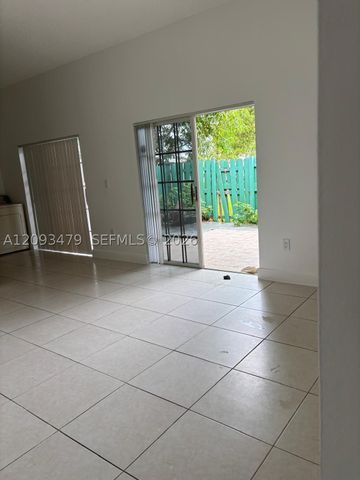 815 NE 213th Ter 815-04, Miami, FL 33179