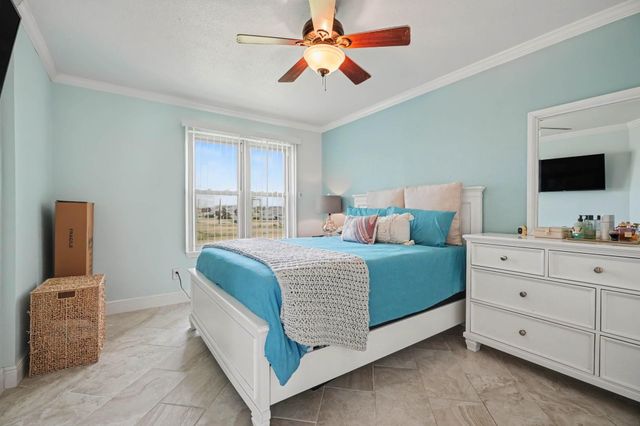 7312 Seawall Boulevard 103, Galveston, TX 77551