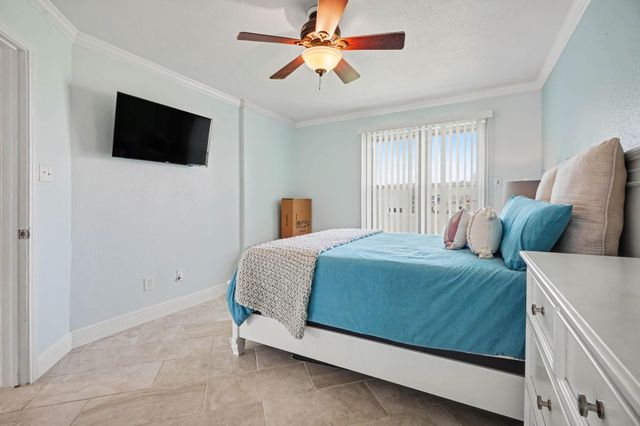 7312 Seawall Boulevard 103, Galveston, TX 77551