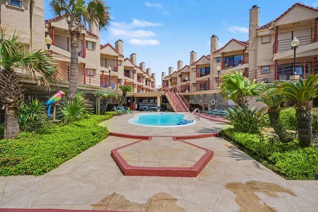 7312 Seawall Boulevard 103, Galveston, TX 77551