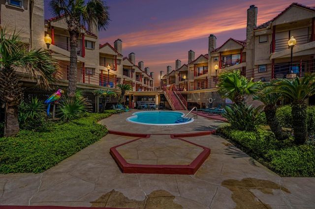7312 Seawall Boulevard 103, Galveston, TX 77551