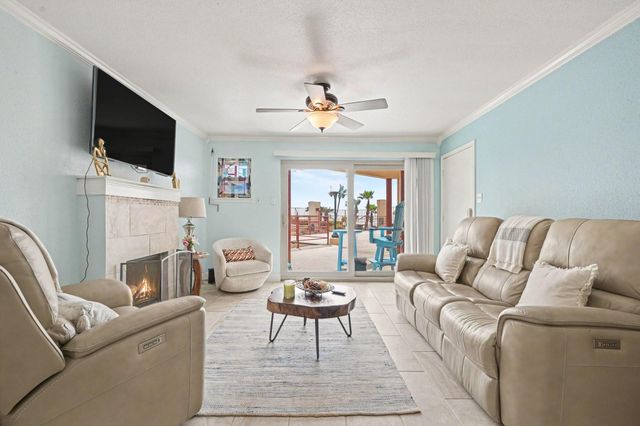 7312 Seawall Boulevard 103, Galveston, TX 77551