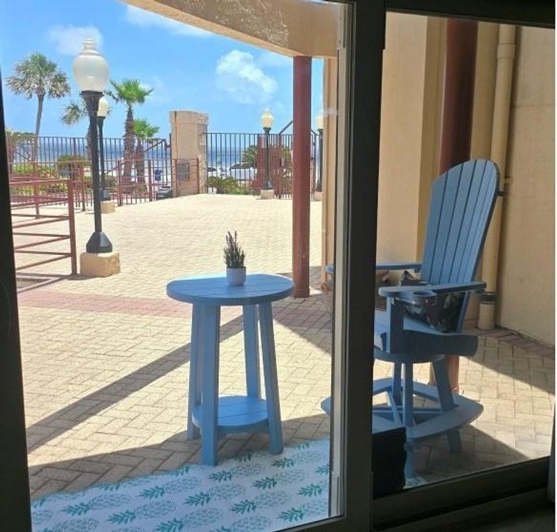 7312 Seawall Boulevard 103, Galveston, TX 77551