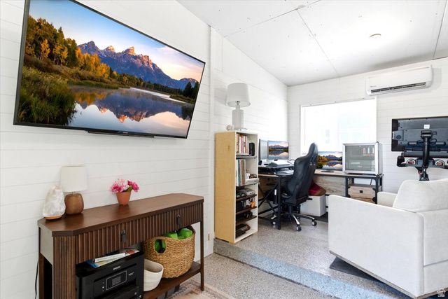888 N LIBERTY AVE, Ogden, UT 84404
