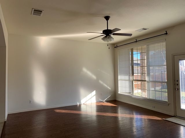 1017 Somerset Circle, Forney, TX 75126