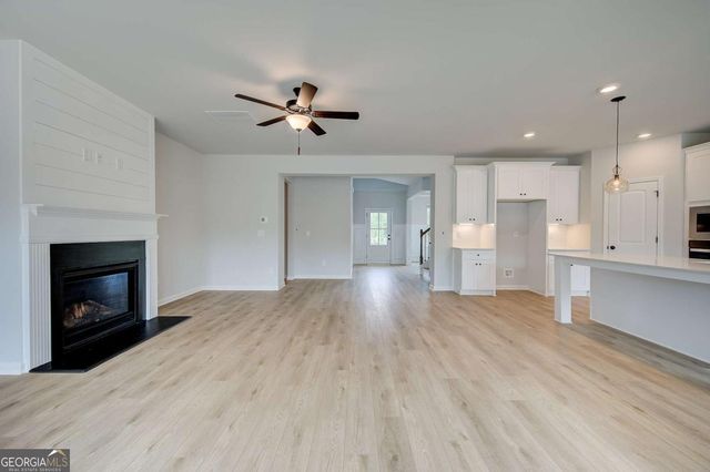 1112 Brinshire Way, Locust Grove, GA 30248