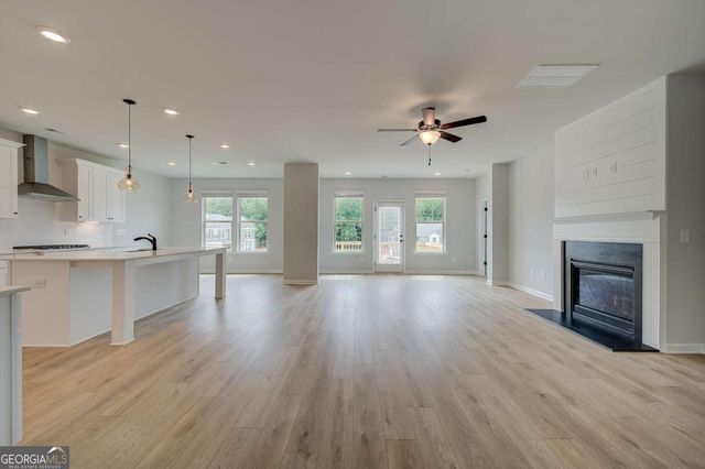 1112 Brinshire Way, Locust Grove, GA 30248