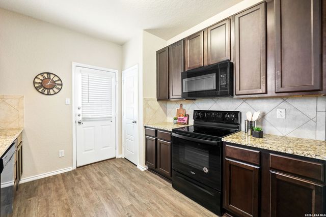 10518 GREEN ROCK DR, San Antonio, TX 78223