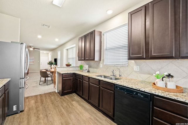 10518 GREEN ROCK DR, San Antonio, TX 78223