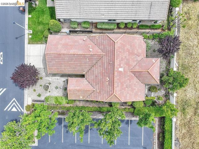 987 Centennial Dr, Brentwood, CA 94513