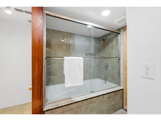 4110 Nw FIR St, Vancouver, WA 98660