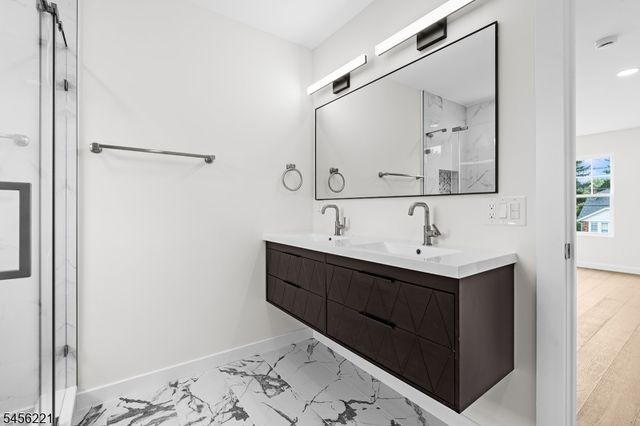 2 Kenneth Ave, Fair Lawn Boro, NJ 07410