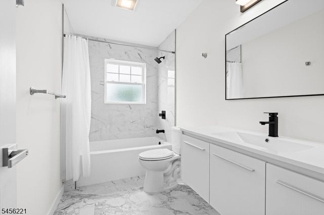 2 Kenneth Ave, Fair Lawn Boro, NJ 07410