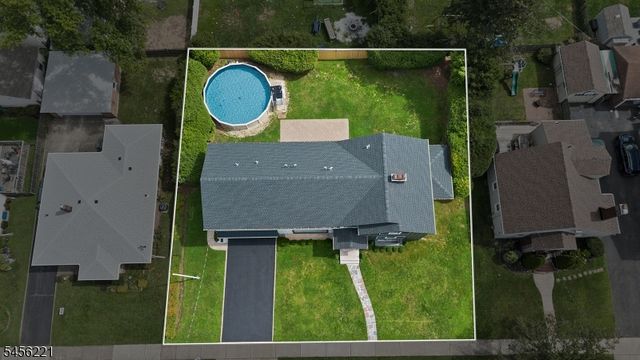 2 Kenneth Ave, Fair Lawn Boro, NJ 07410