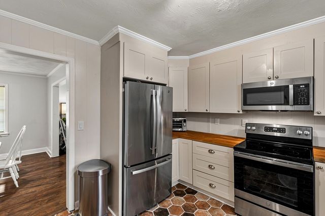 1906 Sullivan Drive, Dothan, AL 36303