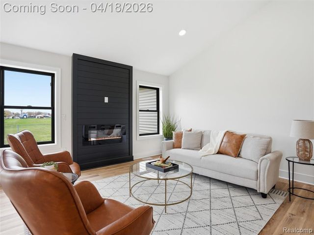 16250 Guest Court, Roseville, MI 48066