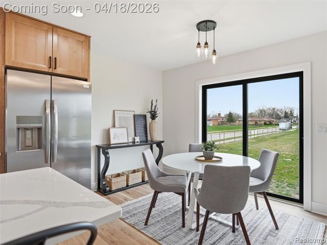 16250 Guest Court, Roseville, MI 48066