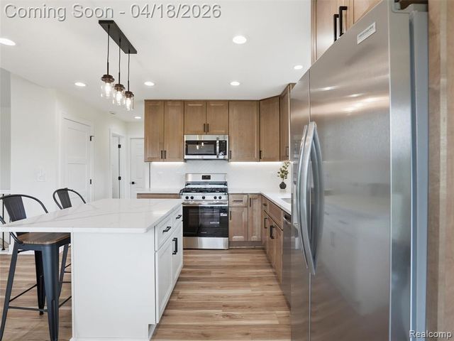 16250 Guest Court, Roseville, MI 48066
