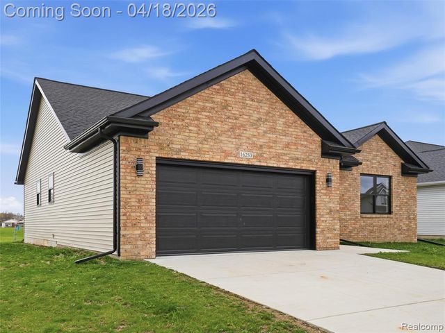 16250 Guest Court, Roseville, MI 48066