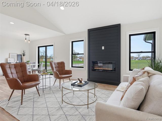 16250 Guest Court, Roseville, MI 48066