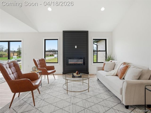 16250 Guest Court, Roseville, MI 48066
