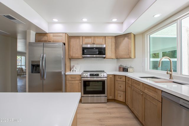 4635 E KINGS Avenue, Phoenix, AZ 85032