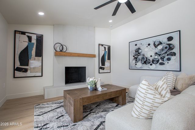 4635 E KINGS Avenue, Phoenix, AZ 85032