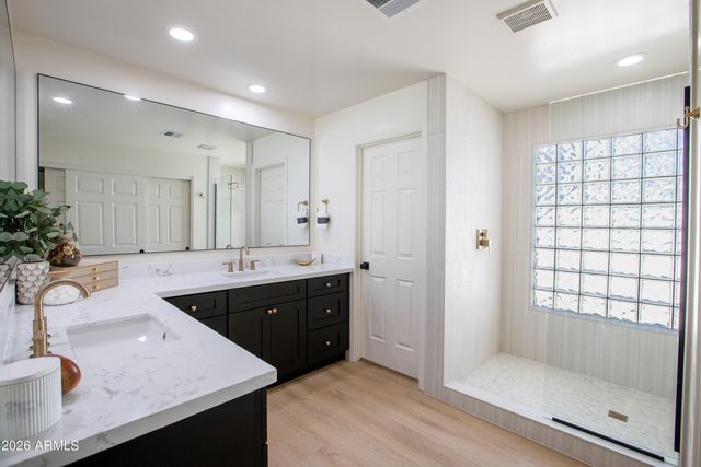 4635 E KINGS Avenue, Phoenix, AZ 85032