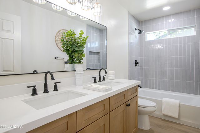 4635 E KINGS Avenue, Phoenix, AZ 85032