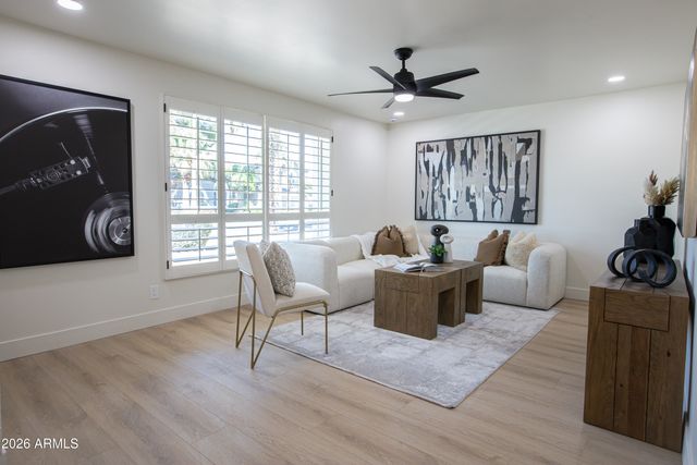 4635 E KINGS Avenue, Phoenix, AZ 85032