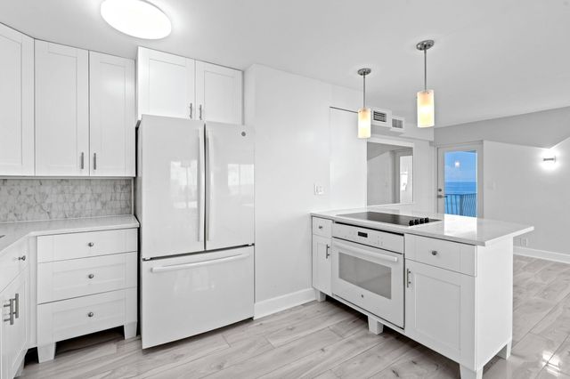 300 Oregon Street 501, Hollywood, FL 33019