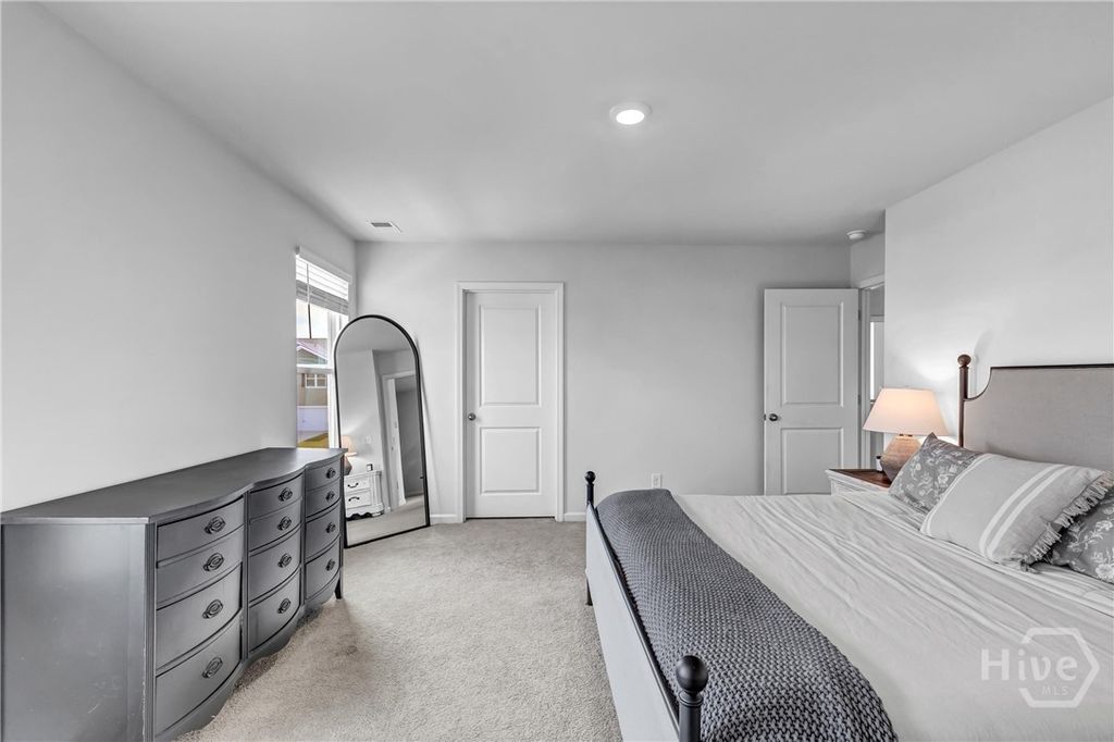 Image 22 of property listing at 278 Hogan Drive, Richmond Hill, GA 31324