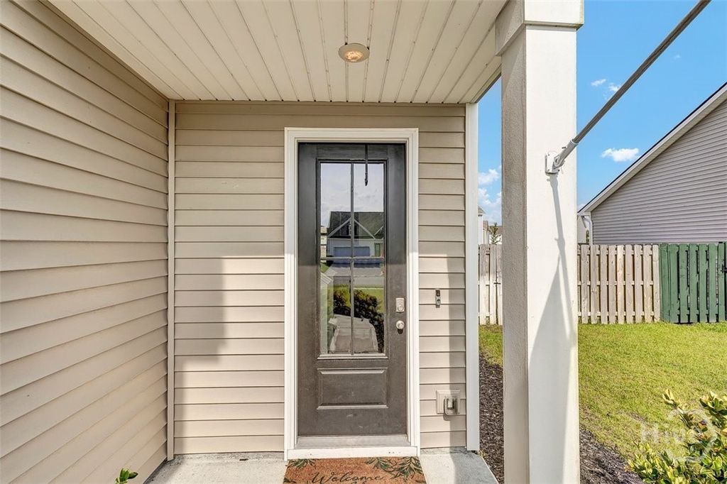 Image 3 of property listing at 278 Hogan Drive, Richmond Hill, GA 31324
