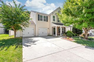 9810 Fernspray Road, Charlotte, NC 28215