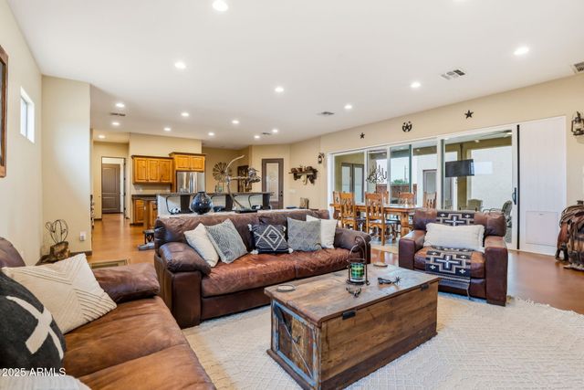 38822 N 21ST Avenue, Phoenix, AZ 85086