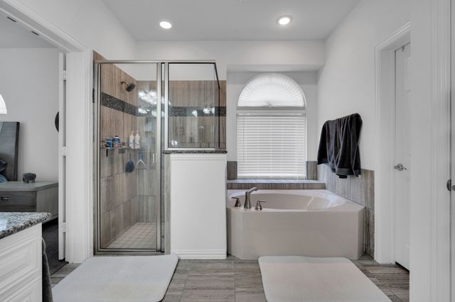 262 Brook Meadow Drive, Midlothian, TX 76065