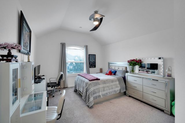 262 Brook Meadow Drive, Midlothian, TX 76065