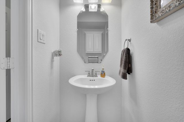 262 Brook Meadow Drive, Midlothian, TX 76065