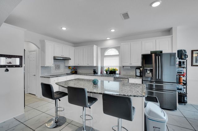 262 Brook Meadow Drive, Midlothian, TX 76065