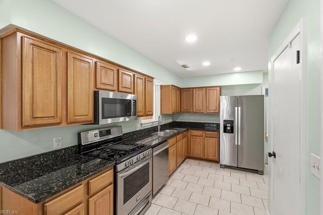 3432 S Crestline DR, Virginia Beach, VA 23464