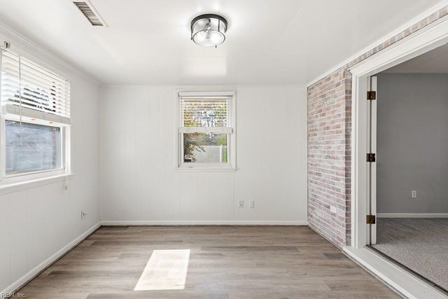 3432 S Crestline DR, Virginia Beach, VA 23464