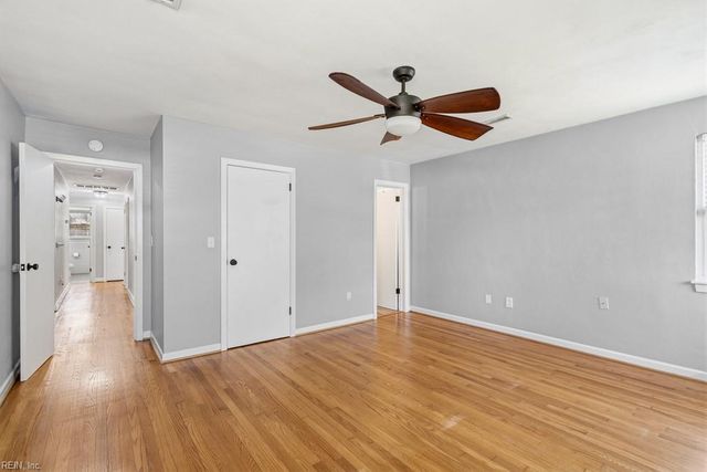 3432 S Crestline DR, Virginia Beach, VA 23464