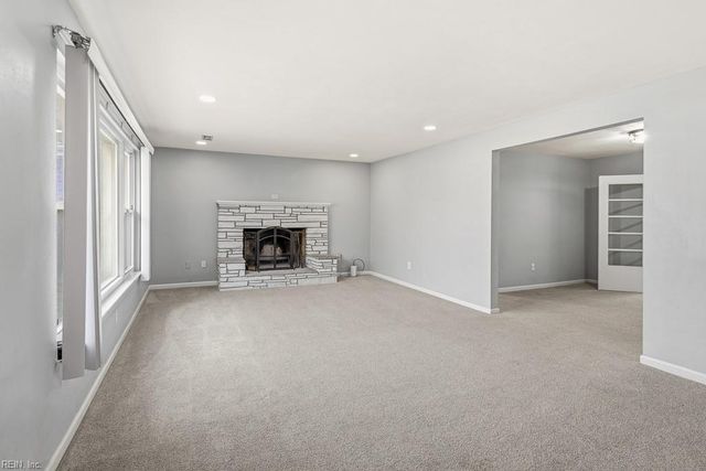 3432 S Crestline DR, Virginia Beach, VA 23464