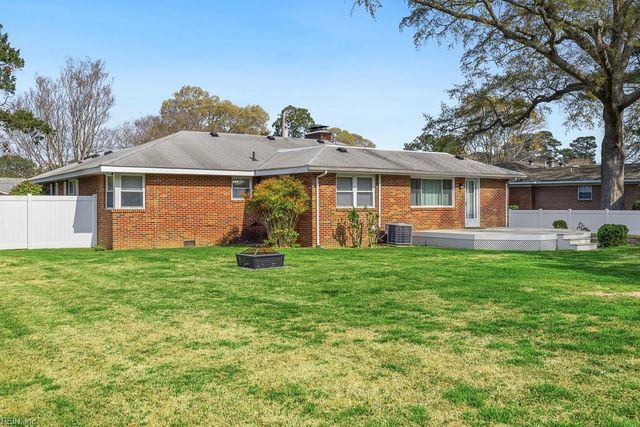 3432 S Crestline DR, Virginia Beach, VA 23464