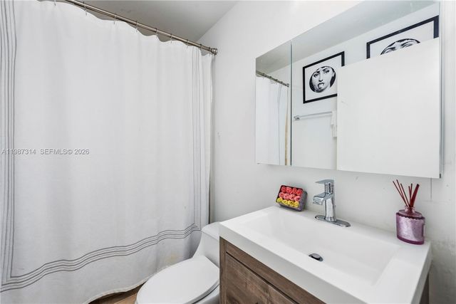 3330 NE 190th Street 1715, Aventura, FL 33180